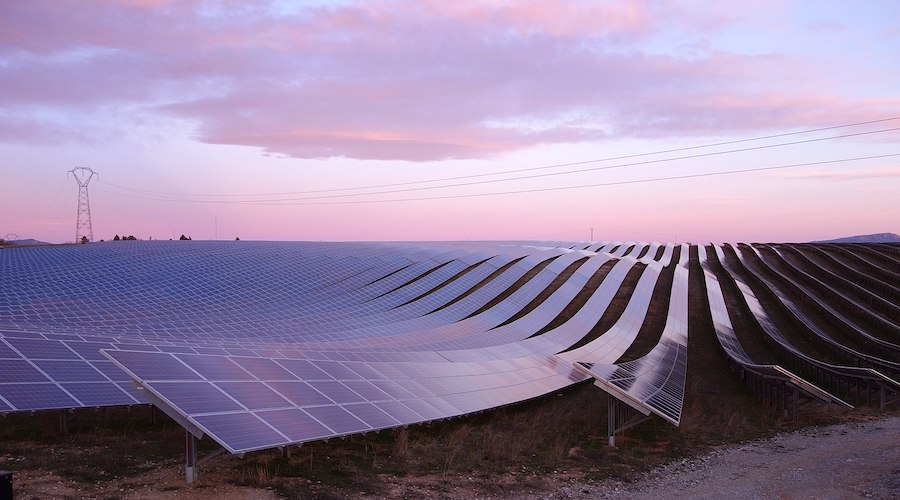 Europe needs to invest over €300 billion in the next two years to reach climate goals — study
