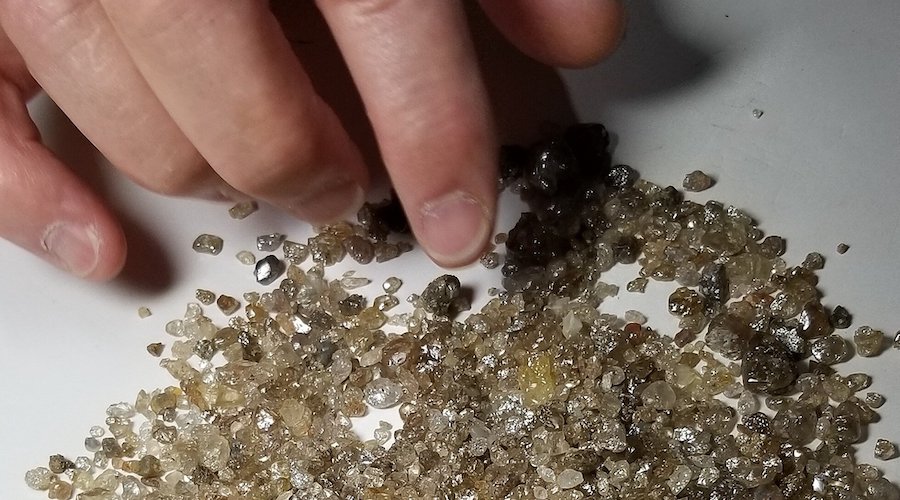 Superdeep diamond reveals new info on earth’s geological processes