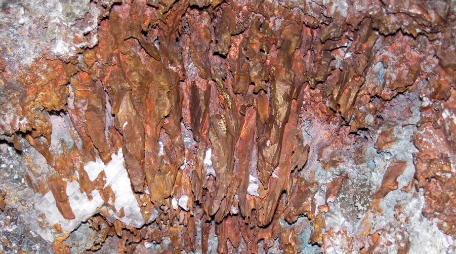 Copper catalyst may be essential for production of solar fuels from sunlight, water, CO2