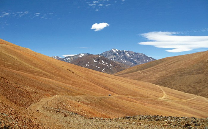 McEwen shares rise on new drill results from Los Azules copper project